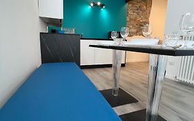 Blue Sapphire Como Cozy Flat In Center Of City